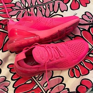 Nike Air Max 270 Hyper Pink